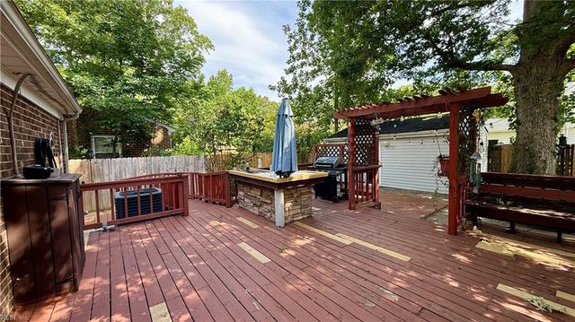 840 Moyer RD, Newport News, VA 23608