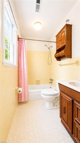 840 Moyer RD, Newport News, VA 23608