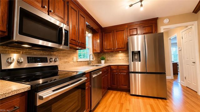 840 Moyer RD, Newport News, VA 23608