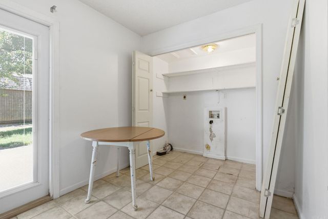 110 Cornwall Court, Jacksonville, AR 72076