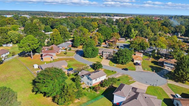 110 Cornwall Court, Jacksonville, AR 72076