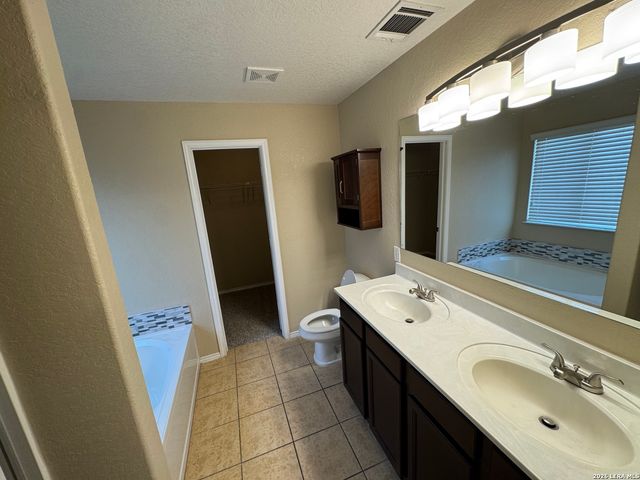 9223 SILVER VIS, San Antonio, TX 78254
