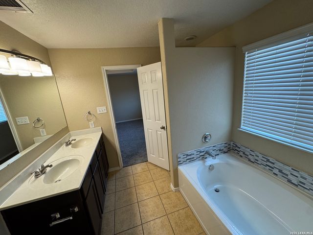 9223 SILVER VIS, San Antonio, TX 78254