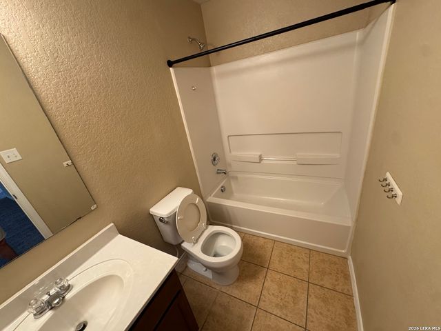 9223 SILVER VIS, San Antonio, TX 78254