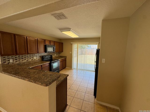 9223 SILVER VIS, San Antonio, TX 78254