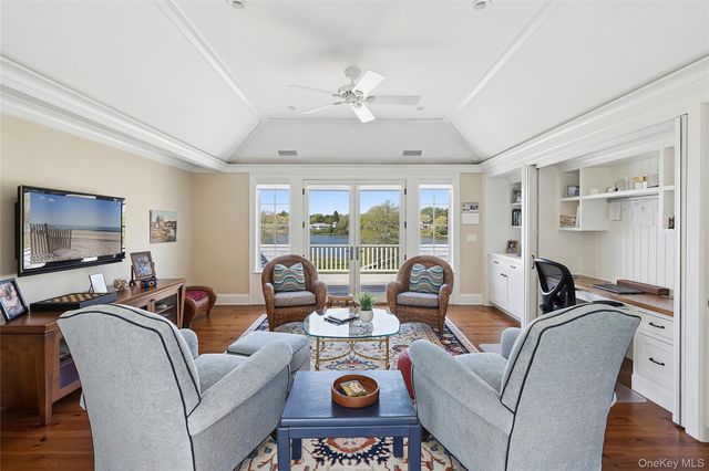 43 Old Main Road, Quogue, NY 11959