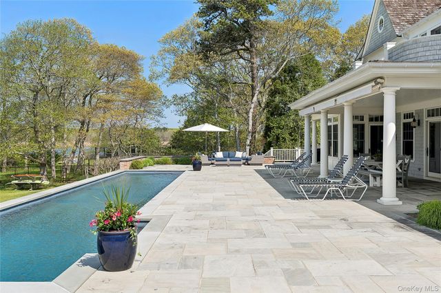 43 Old Main Road, Quogue, NY 11959