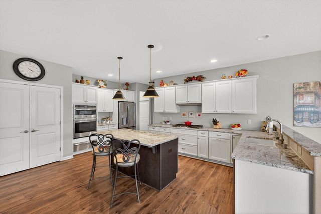 N88W18601 Duke STREET, Menomonee Falls, WI 53051