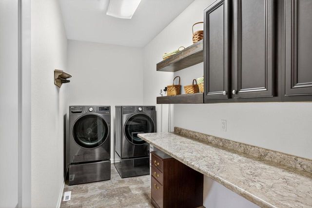 N88W18601 Duke STREET, Menomonee Falls, WI 53051