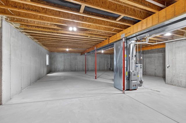 N88W18601 Duke STREET, Menomonee Falls, WI 53051