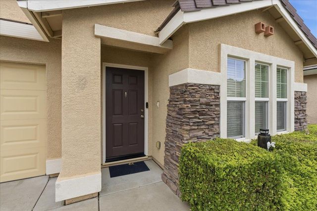 1498 Bushy Tail St, Roseville, CA 95747