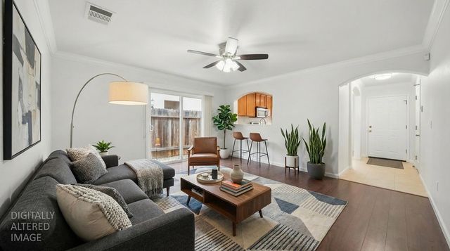 1498 Bushy Tail St, Roseville, CA 95747