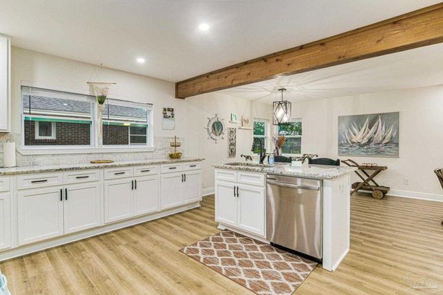 814 W Gonzalez St, Pensacola, FL 32501