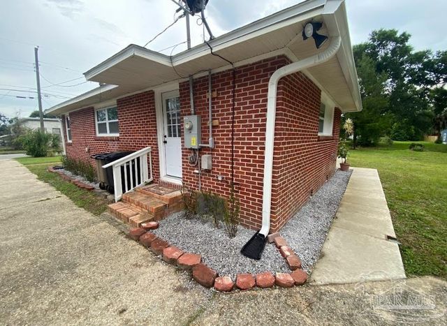 814 W Gonzalez St, Pensacola, FL 32501