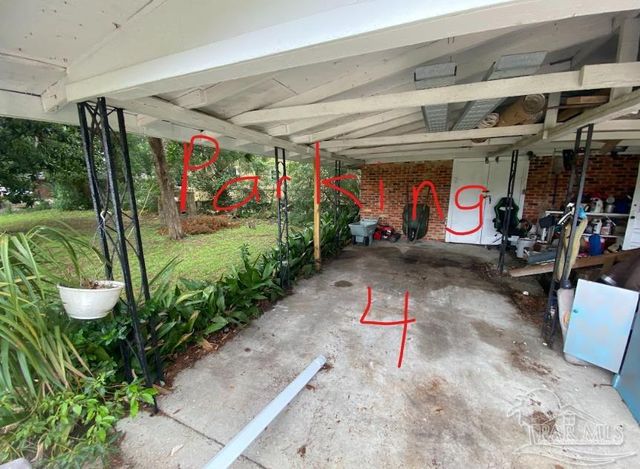 814 W Gonzalez St, Pensacola, FL 32501