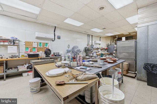 31 S BROAD ST, Woodbury, NJ 08096