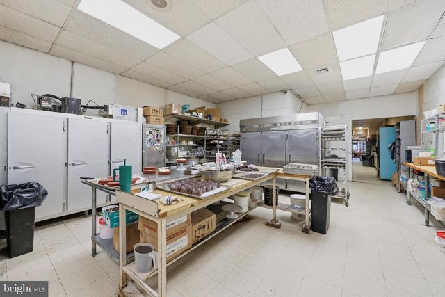 31 S BROAD ST, Woodbury, NJ 08096