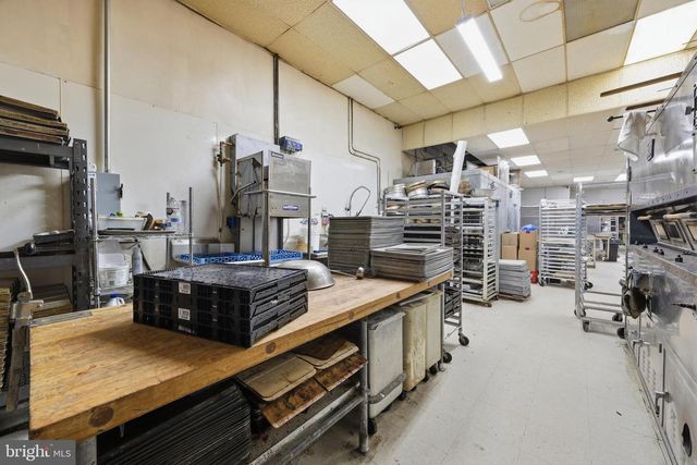 31 S BROAD ST, Woodbury, NJ 08096