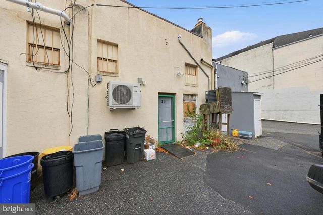 31 S BROAD ST, Woodbury, NJ 08096