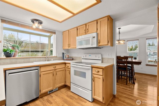 3698 Cassie Court SW, Tumwater, WA 98512