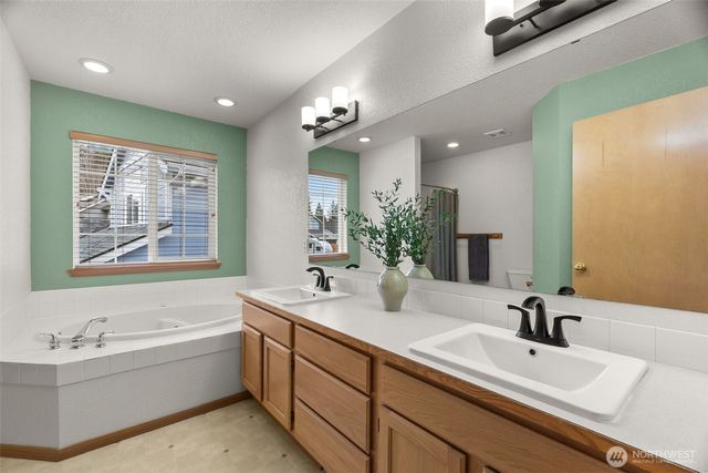 3698 Cassie Court SW, Tumwater, WA 98512