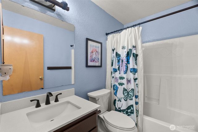 3698 Cassie Court SW, Tumwater, WA 98512