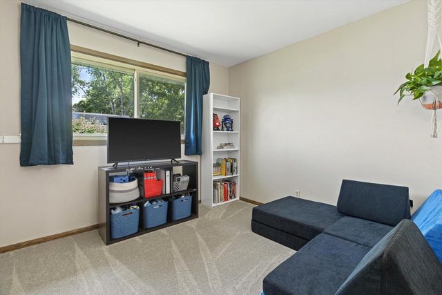 118 Walker DRIVE, Madison, WI 53714
