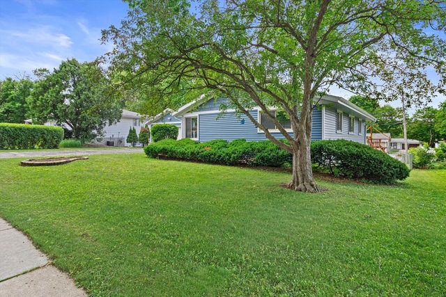 118 Walker DRIVE, Madison, WI 53714