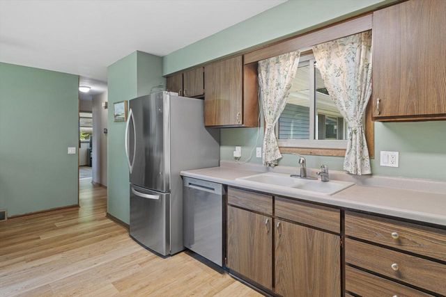 118 Walker DRIVE, Madison, WI 53714