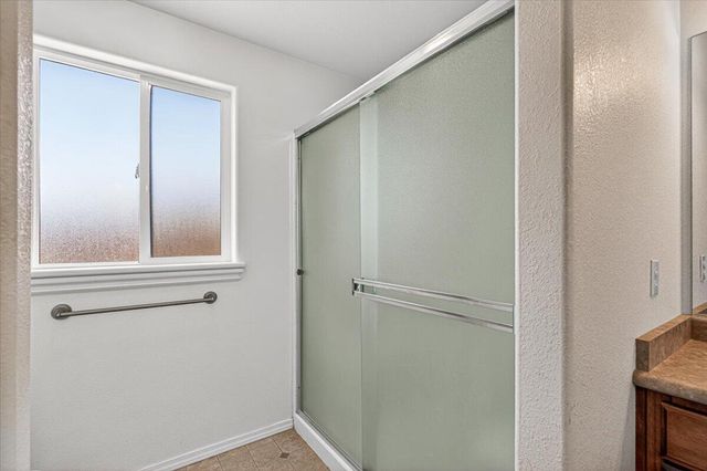 2618 Rabun Way, Central Point, OR 97502