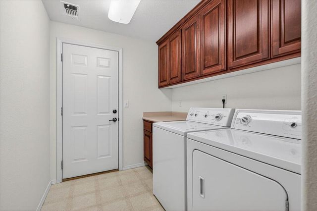 2618 Rabun Way, Central Point, OR 97502