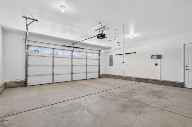 2618 Rabun Way, Central Point, OR 97502