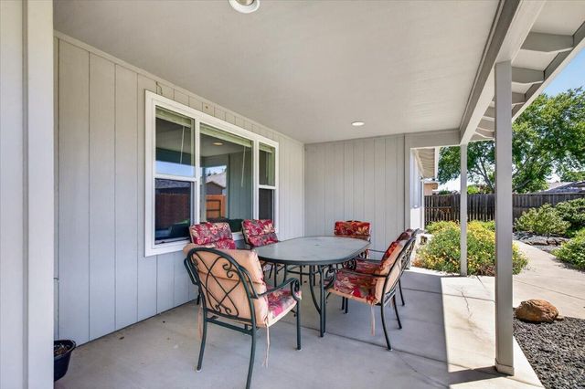 2618 Rabun Way, Central Point, OR 97502