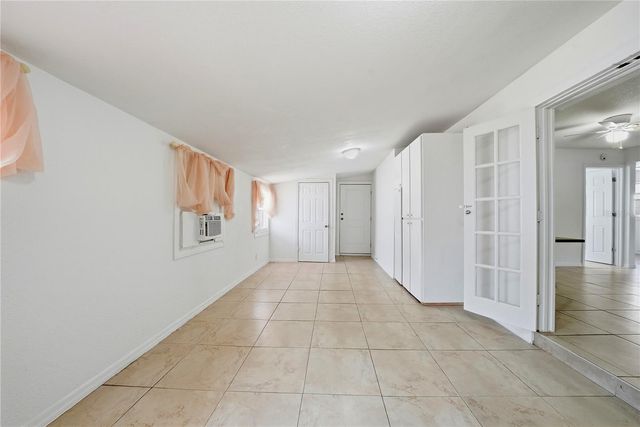 6033 AMBASSADOR DRIVE, Tampa, FL 33615