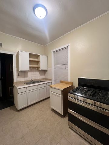 6240 S Evans Avenue, Chicago, IL 60637