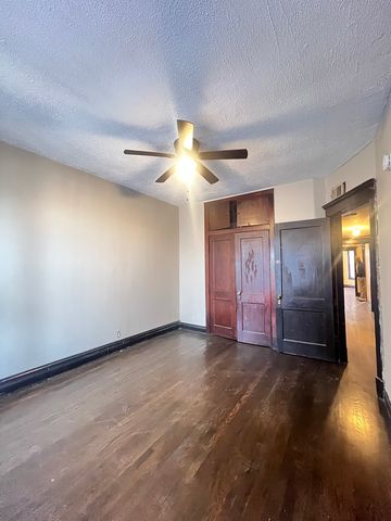 6240 S Evans Avenue, Chicago, IL 60637