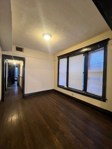 6240 S Evans Avenue, Chicago, IL 60637