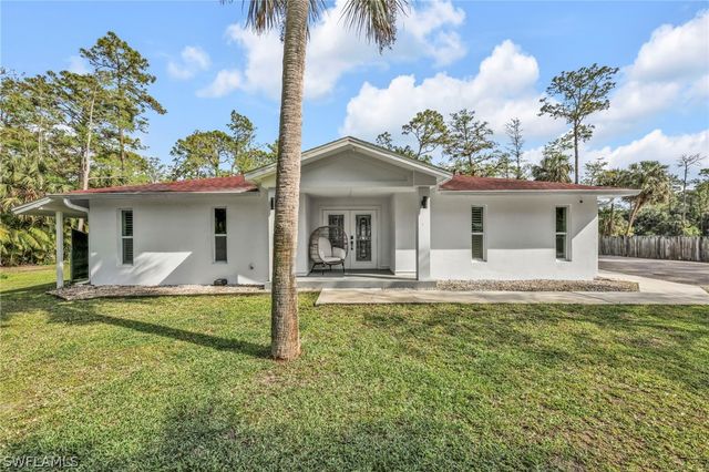 3231 13th AVE SW, Naples, FL 34117