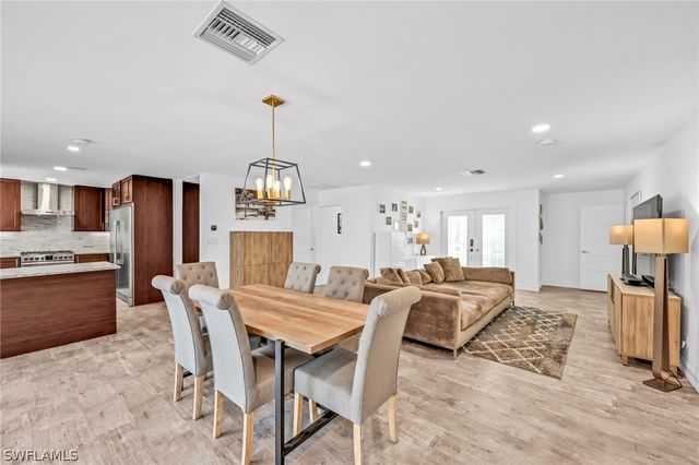 3231 13th AVE SW, Naples, FL 34117