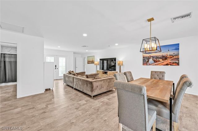 3231 13th AVE SW, Naples, FL 34117