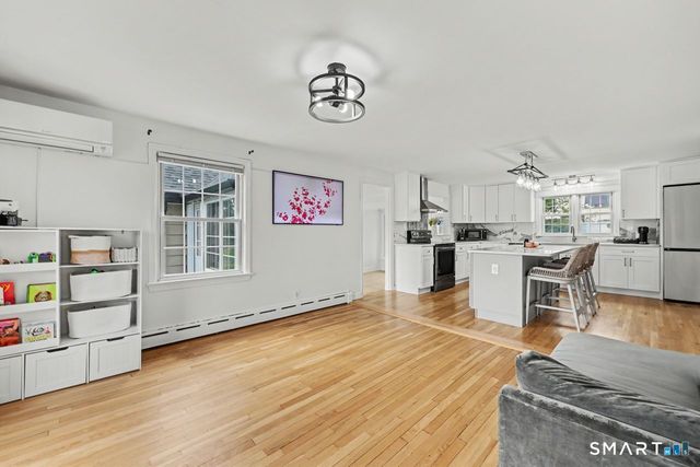 501 Bridgeview Place, Stratford, CT 06614