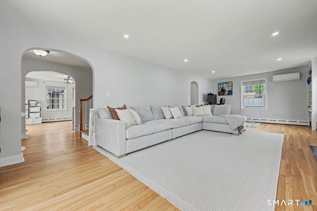 501 Bridgeview Place, Stratford, CT 06614