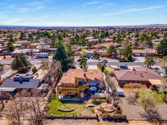 5001 Justin Drive NW, Albuquerque, NM 87114