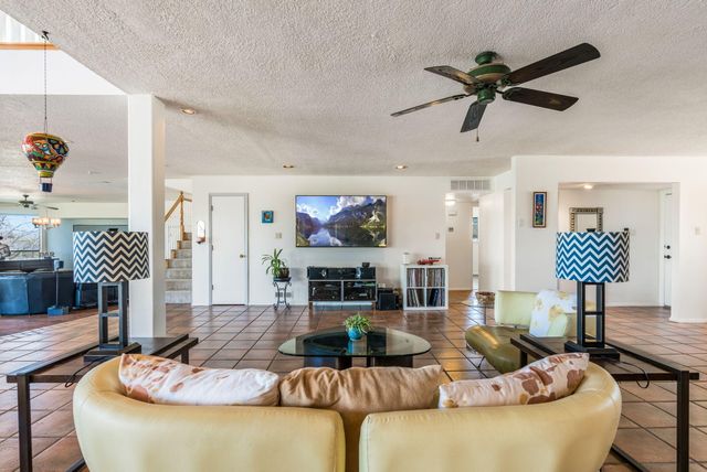 5001 Justin Drive NW, Albuquerque, NM 87114