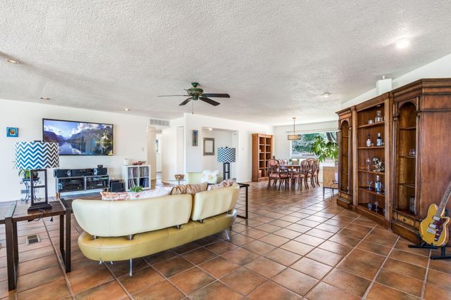 5001 Justin Drive NW, Albuquerque, NM 87114