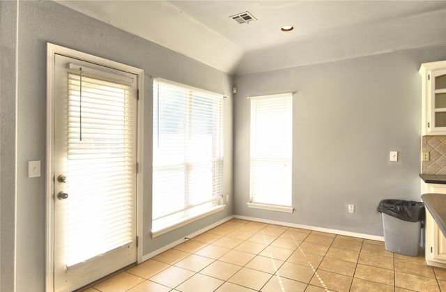 12325 Longhorn Circle, Glenpool, OK 74066