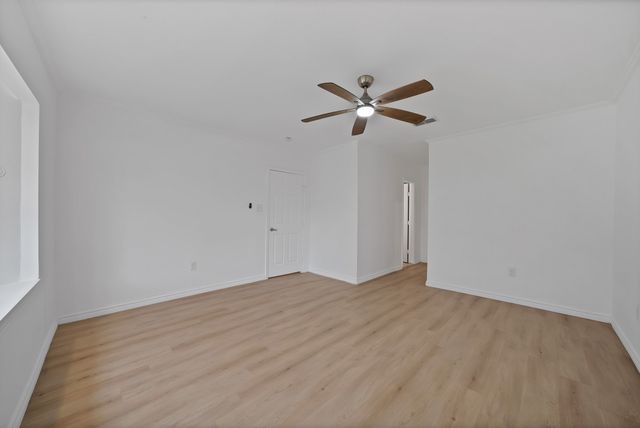 1107 S Waverly Drive, Dallas, TX 75208