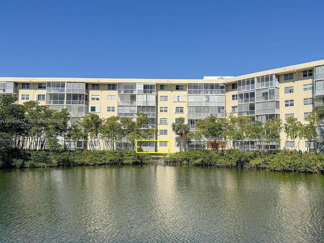 2930 Point East Drive E109, Aventura, FL 33160