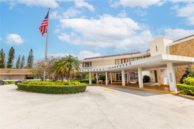 2930 Point East Drive E109, Aventura, FL 33160