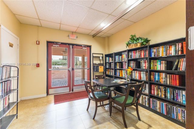 2930 Point East Drive E109, Aventura, FL 33160